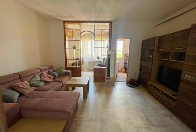 De inchiriat (proprietar) apartament cu o camera + birou în Complexul Studențesc - 1