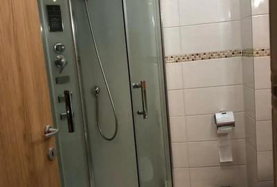 Apartament cu 3 camere decomandat în Rahova