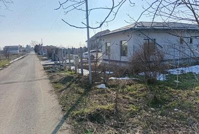 Casă cu Teren 517 Mp în Mogoșești - 1