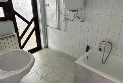 Casă cu 4 camere cu Canalizare în Faleza Nord - 8