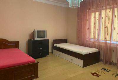 Casă cu 3 camere în Central - 2