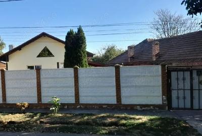 Casă cu 5 camere în Central - 2