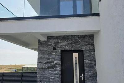 Casa premium - 145 mp, 4 camere, 2.5 km de centru Pitesti - 2
