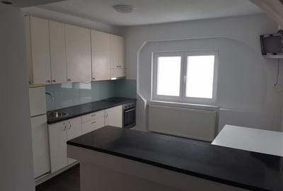 Apartament cu 3 camere decomandat în Timpuri Noi - 3