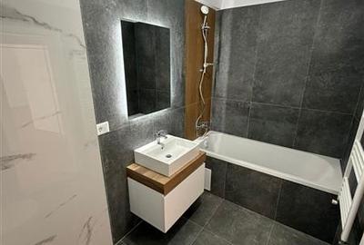 Apartament cu 2 camere decomandat în Tractorul - 3