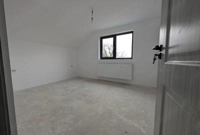 Casa individuala | Parter + Etaj | Asfalt | Toate utilitatile | - 4