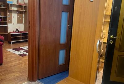 Apartament cu 2 camere decomandat în Eroii Revoluției - 1