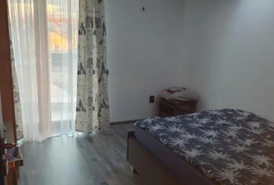 Casă cu 5 camere cu Teren 2200 Mp în Central - 4