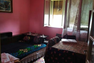 Casă cu 3 camere decomandat în Unirea - 12