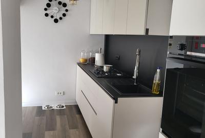 Vând vila superbă cu piscină - 2