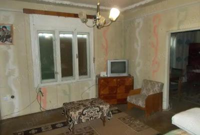 Casa veche, 2+2 camere, Timisoara, zona Calea Urseni, 1332 mp teren, 2xFS fata spate - 2