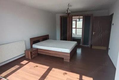 Inchiriere apartament 3 camere Targoviste- zona Balaban - 1