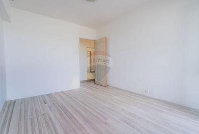 Apartament cu 3 camere decomandat în Pantelimon - 9
