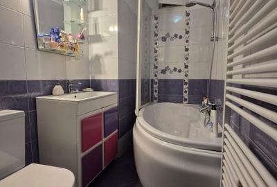 Apartament cu 2 camere decomandat în Trei Stejari - 10