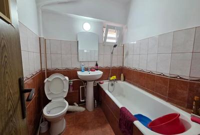 DE VANZARE-APARTAMENT 4 CAMERE-DECOMANDAT-DACIA - 9