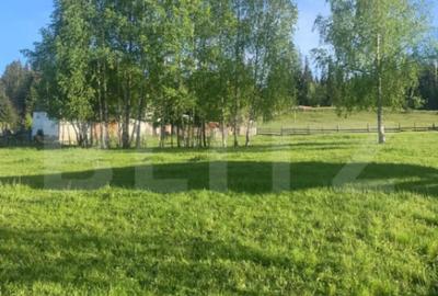 Teren de 2000 mp, în Central - 7