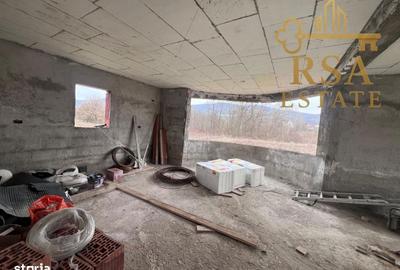 Casă cu 5 camere cu Teren 1690 Mp în Central - 2