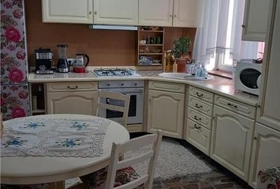 Apartament, Decebal 4 camere, 3 dormitoare, loc parcare - 9