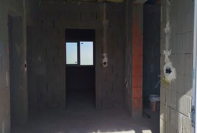 Casă cu 2 camere decomandat în Girișu de Criș - 5