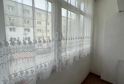 Apartament cu 3 camere semidecomandat în Central - 7