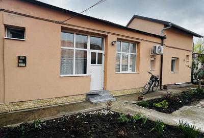 Duplex cu 3 camere cu Canalizare în Lunei - 2