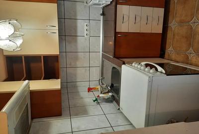 Garsonieră decomandată în Central - 7