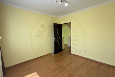 Apartament cu 3 camere semidecomandat în Carei - 15
