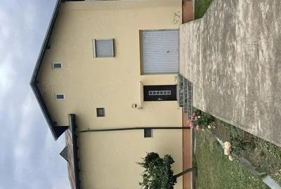 Casă cu 6 camere în Central - 2