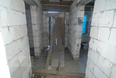 Casă cu 4 camere cu Teren 500 Mp în Central - 8