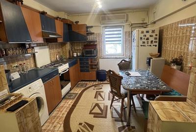 Apartament cu 2 camere decomandat în George Enescu - 3