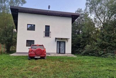 Casă cu 3 camere în Central - 8