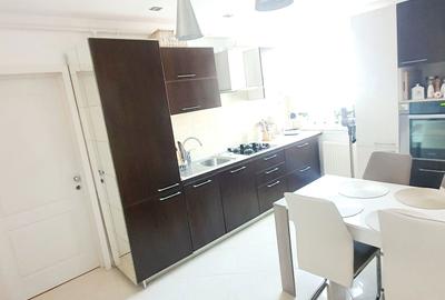 Apartament cu 3 camere semidecomandat, mobilat în Libertății - 3