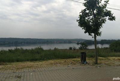 Casă cu 3 camere cu Teren 1250 Mp în Central