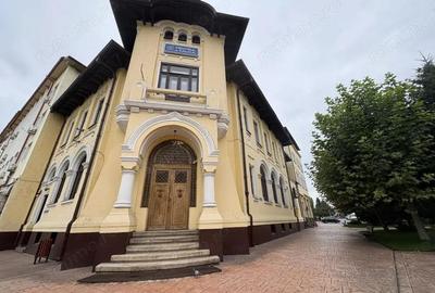 Inchiriere spa?iu parter ultracentral vad pietonal excelent, zona Victoria - 1