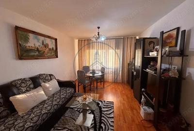 Apartament cu 4 camere decomandat în Calea Moldovei - 9