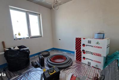 Casă cu 4 camere în Ghiroda
