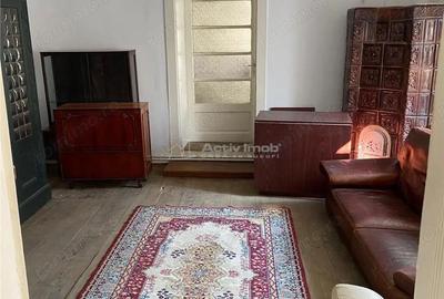 Casă cu 2 camere cu Teren 500 Mp în Cristian