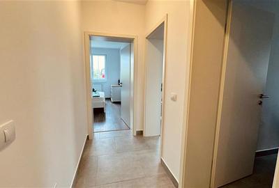Apartament cu 2 camere decomandat, mobilat în Tractorul - 5