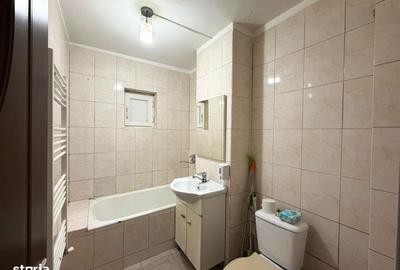 Apartament cu 2 camere semidecomandat, mobilat în Craiovița Nouă