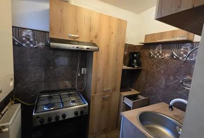 Apartament 3 camere Centru Valenii de Munte | Cartier modernizat in 2024 - 16