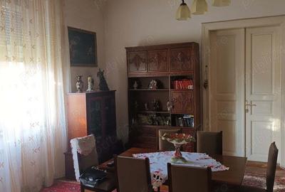 Casa de vanzare, str. Margaretelor - 5