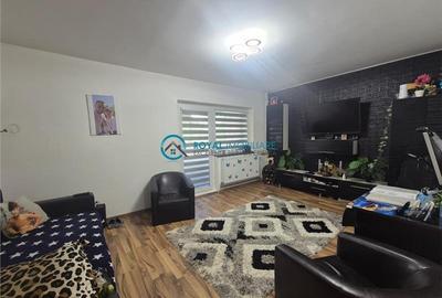 Apartament cu 3 camere decomandat în Paltiniș