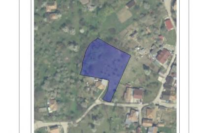 Teren intravilan, 2476 mp in cadru natural, regim P+1E+M | COMARNIC - 2