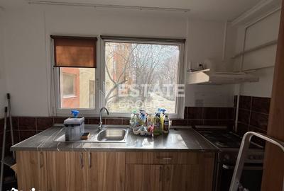 Apartament cu 3 camere în Soarelui