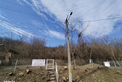 Teren de 5100 mp, în Valea - 10