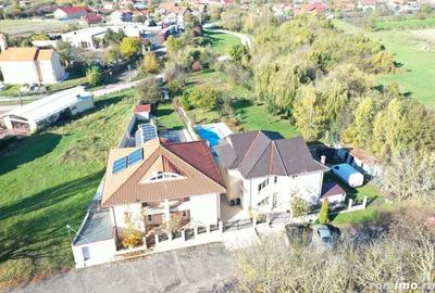 Vila cu piscina interioara si exterioara in Baile 1 Mai - Oradea Bihor - 1