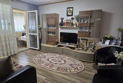 Apartament cu 2 camere decomandat, mobilat în Metalurgiei