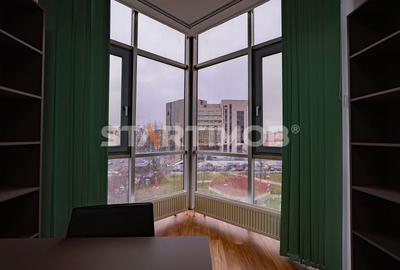 Spațiu comercial, de 105 mp, în Centrul Civic - 13