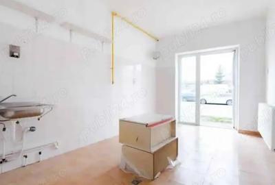 Inchiriez spa?iu comercial pretabil ?i pentru alimenta?ie publica - 2