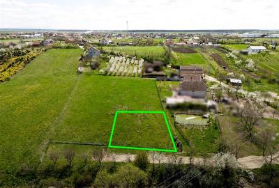 Teren intravilan de 530 mp, în Leș - 3